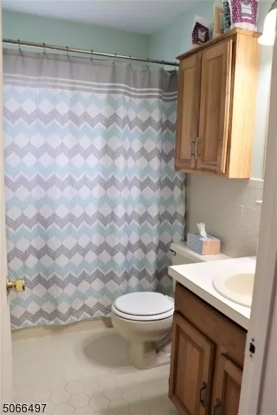 35 Knox Ter #2B, Wayne, NJ 07470 photo 16