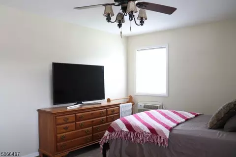 35 Knox Ter #2B, Wayne, NJ 07470 photo 13
