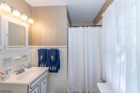 104 Summit Ave, Montclair, NJ 07043 photo 13