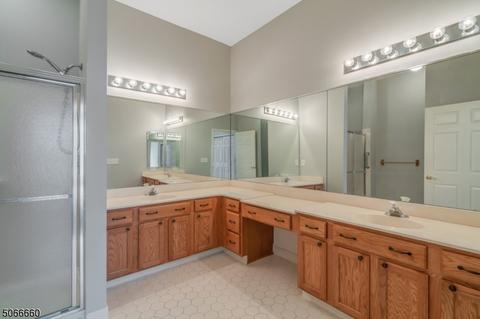 308 Four Seasons Dr, Wayne, NJ 07470 photo 14