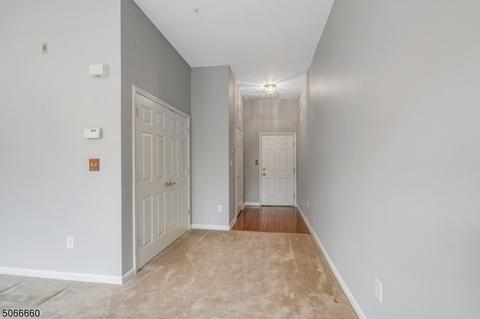308 Four Seasons Dr, Wayne, NJ 07470 photo 5