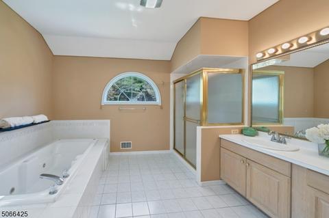 64 Mallard Dr, Hackettstown, NJ 07840 photo 15