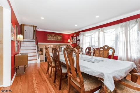 25 Braemar Dr, Wayne, NJ 07470 photo 6