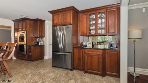 23 Fox Boro Rd, Wayne, NJ 07470 photo 8