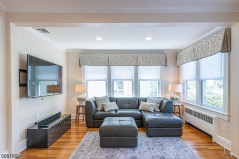 36 Undercliff Rd, Millburn, NJ 07041 photo 4
