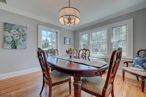 49 Mountainview Rd, Millburn, NJ 07041 photo 6