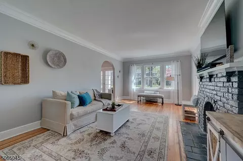 49 Mountainview Rd, Millburn, NJ 07041 photo 5