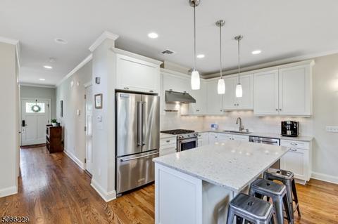 71 Franklin Pl, Summit, NJ 07901 photo 4