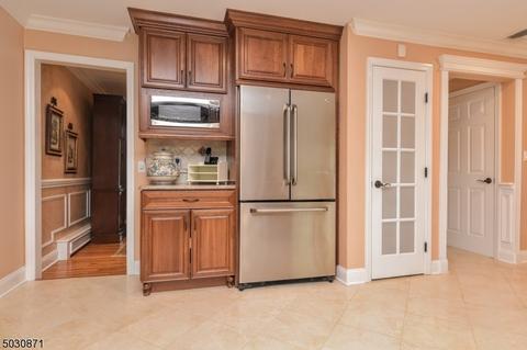221 Webster Dr, Wayne, NJ 07470 photo 9