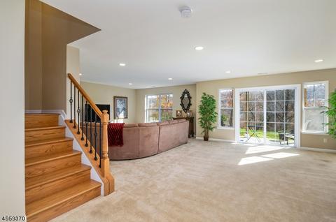 59 Wild Iris Ln, Hackettstown, NJ 07840 photo 17