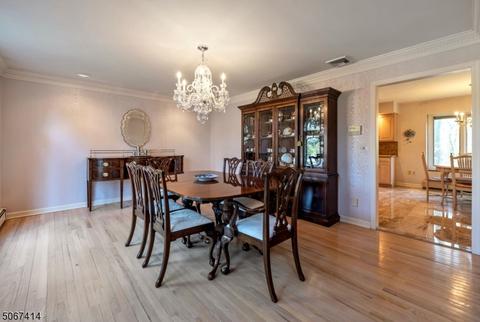 290 Skylark Ct, Paramus, NJ 07652 photo 4