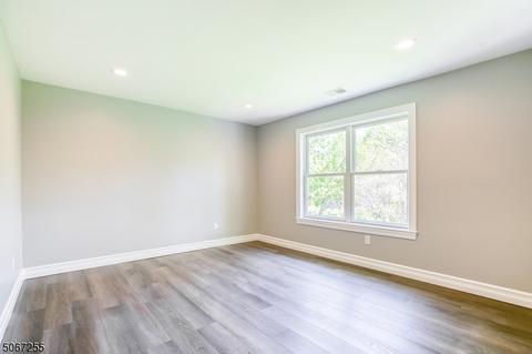 45 Hemlock Ter, Springfield, NJ 07081 photo 21