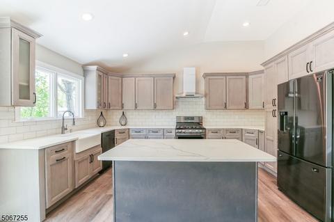 45 Hemlock Ter, Springfield, NJ 07081 photo 11
