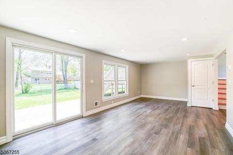 45 Hemlock Ter, Springfield, NJ 07081 photo 14