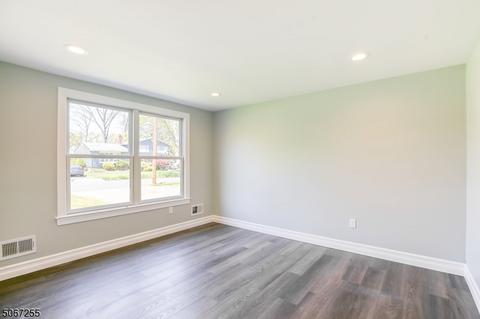 45 Hemlock Ter, Springfield, NJ 07081 photo 20