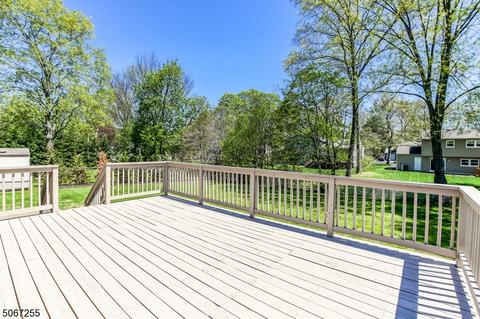 45 Hemlock Ter, Springfield, NJ 07081 photo 24