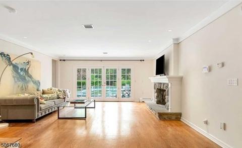 14 Ackerman Rd, Saddle River, NJ 07458 photo 8