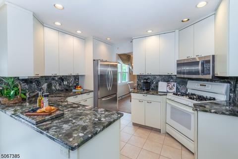 43 Overlook Ave, Wayne, NJ 07470 photo 2