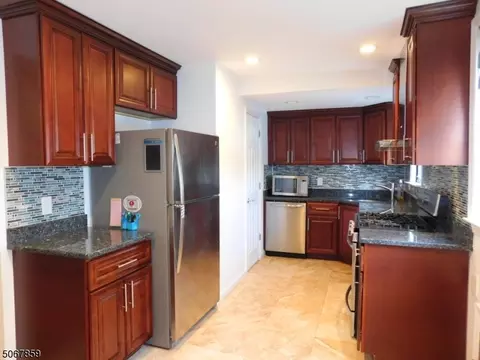 272 Harrison St, Nutley, NJ 07110 photo 10