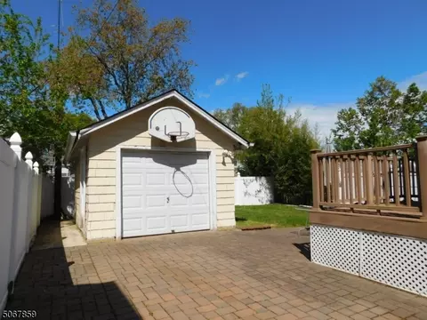 272 Harrison St, Nutley, NJ 07110 photo 3