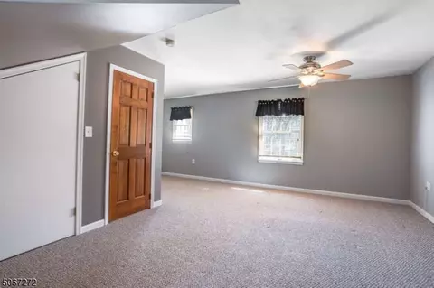 35 Farview Dr, Hackettstown, NJ 07840 photo 17