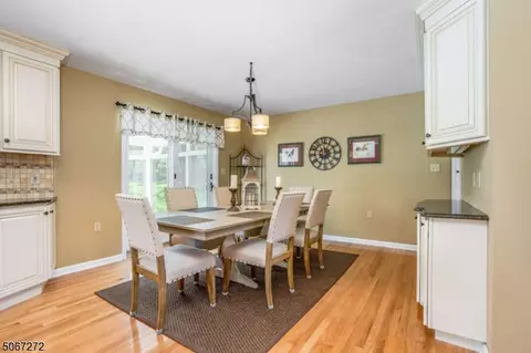 35 Farview Dr, Hackettstown, NJ 07840 photo 9