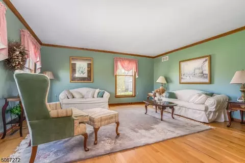 35 Farview Dr, Hackettstown, NJ 07840 photo 12