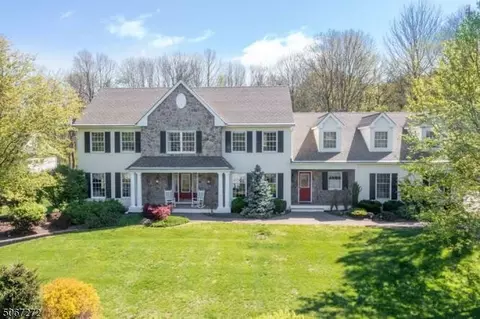 35 Farview Dr, Hackettstown, NJ 07840 photo 1