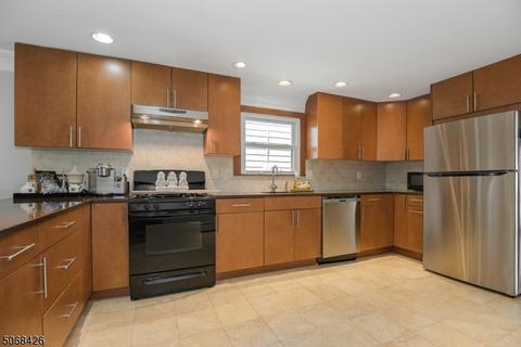104 Monroe St, Wanaque Boro, NJ 07420 photo 5
