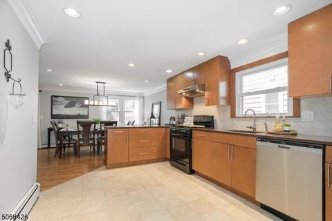 104 Monroe St, Wanaque Boro, NJ 07420 photo 4
