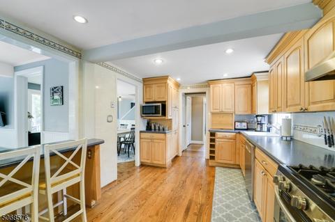 32 Beech Ave, Berkeley Heights, NJ 07922 photo 7