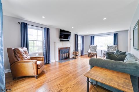 32 Beech Ave, Berkeley Heights, NJ 07922 photo 3