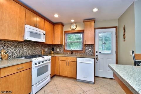 39 Cambridge Ter, Springfield, NJ 07081 photo 8