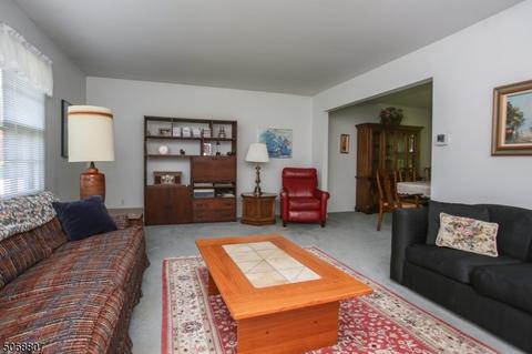 2 E Circuit Dr, Roxbury Twp., NJ 07876 photo 4