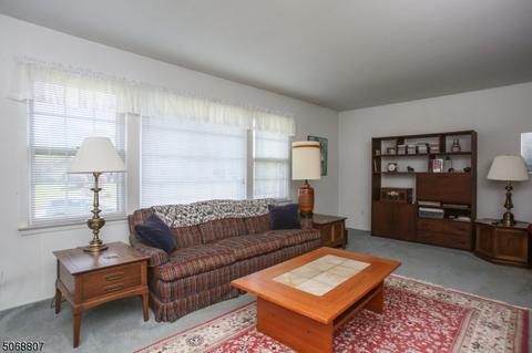 2 E Circuit Dr, Roxbury Twp., NJ 07876 photo 3