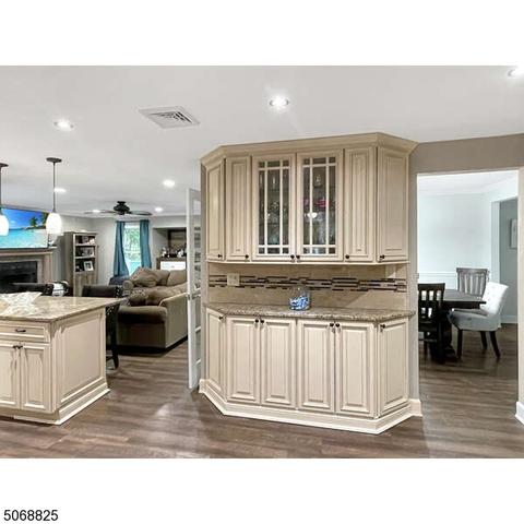 12 Durham Dr, Clark, NJ 07066 photo 6