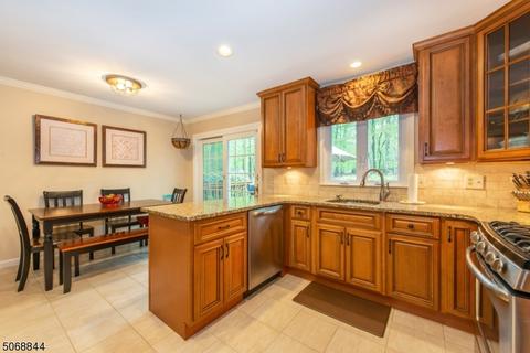 2 Exeter Way, Roxbury Twp., NJ 07876 photo 3