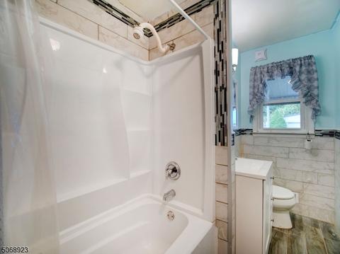 175 Valley View Rd, Hillside, NJ 07205 photo 8