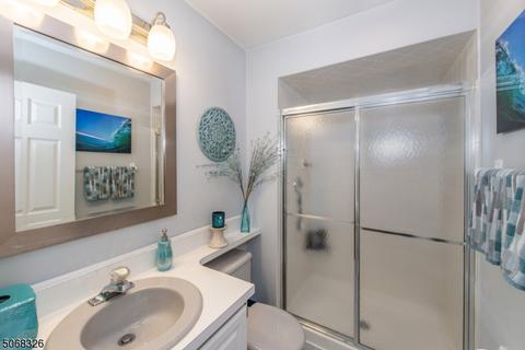 69 Easedale Rd, Wayne, NJ 07470 photo 10