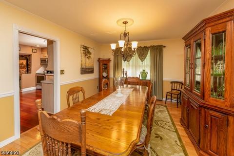 47 Sloping Hill Ter, Wayne, NJ 07470 photo 8