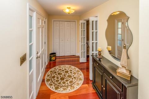 47 Sloping Hill Ter, Wayne, NJ 07470 photo 12
