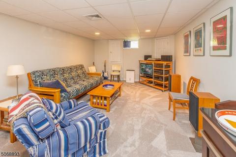 47 Sloping Hill Ter, Wayne, NJ 07470 photo 21