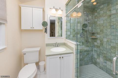 47 Sloping Hill Ter, Wayne, NJ 07470 photo 19