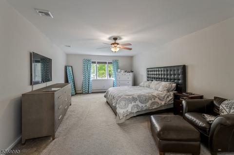 69 Carol Pl, Wayne, NJ 07470 photo 13