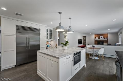 69 Carol Pl, Wayne, NJ 07470 photo 6