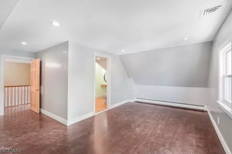 19 Cherry Pl, Nutley, NJ 07110 photo 18