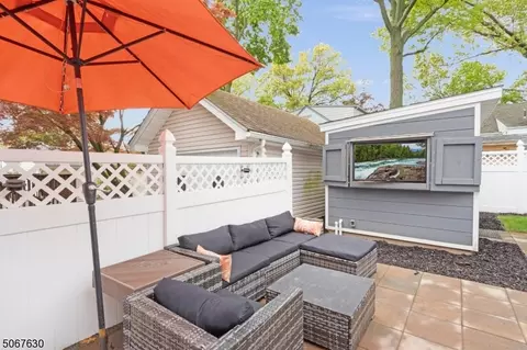 19 Cherry Pl, Nutley, NJ 07110 photo 8