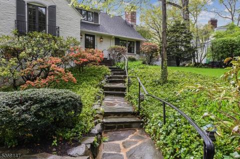 28 Overhill Rd, Summit, NJ 07901 photo 3