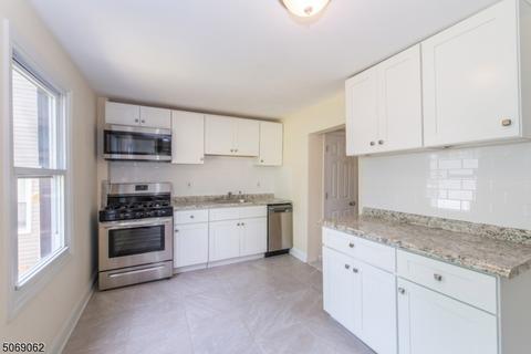 545 Beach St, Orange, NJ 07050 photo 13