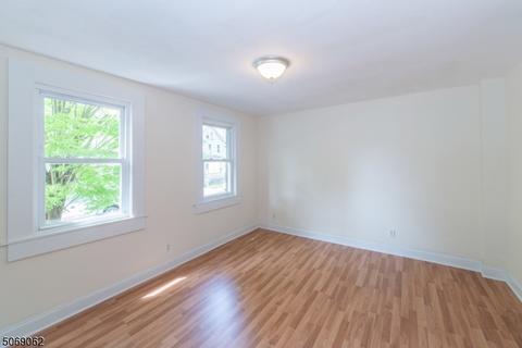 545 Beach St, Orange, NJ 07050 photo 8